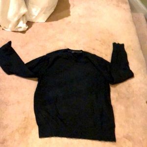 V neck large ? Men’s sweater black